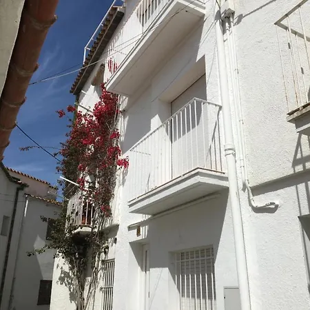 Tortora - Casa En El Centro Con Vistas Al Mar Feriehus Cadaqués